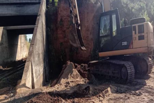 Contención de fugas para tubería de 48" de diámetro en la red de acueducto Industrial Contención de fugas para tubería de 48" de diámetro en la red de acueducto Industrial