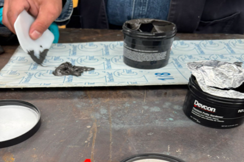 Reparación de embudo de molino en Empresa Agrícola de Fertilizantes